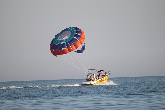 parachute, water, beach, nature, vacations, heaven, sports, leisure time, blue, summer, adventure, flying, fun, para sailing, paragliding, coast